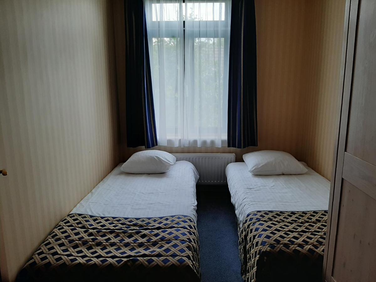 Restaurant Oolderhof Bv Hotel Рурмонд Екстериор снимка