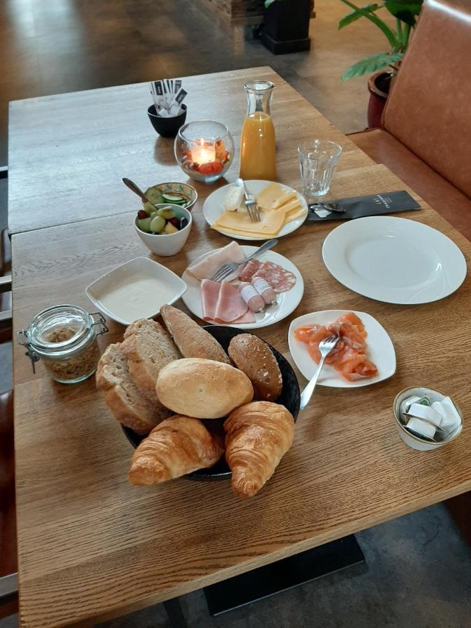 Restaurant Oolderhof Bv Hotel Рурмонд Екстериор снимка