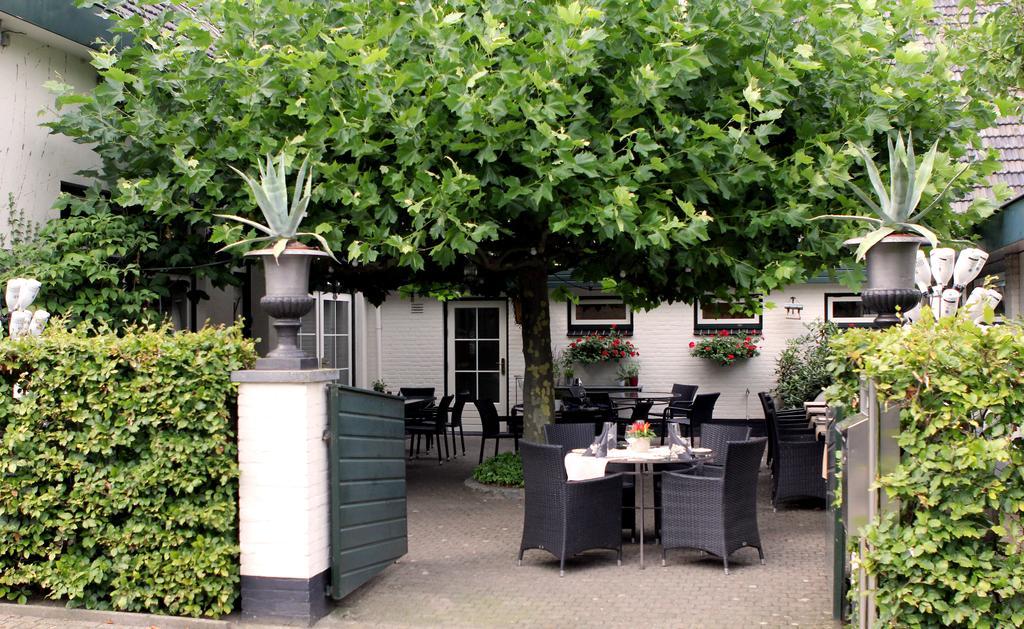 Restaurant Oolderhof Bv Hotel Рурмонд Екстериор снимка