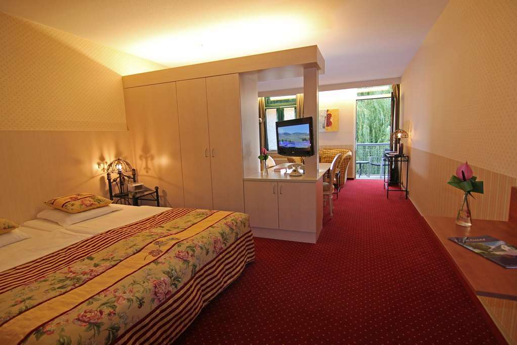 Restaurant Oolderhof Bv Hotel Рурмонд Стая снимка