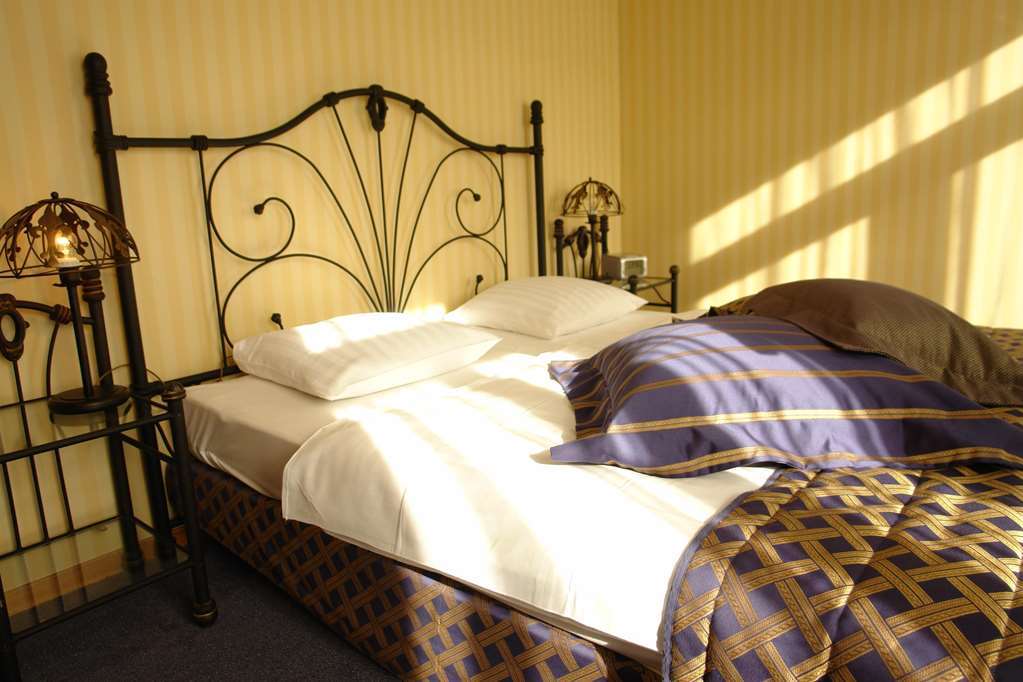 Restaurant Oolderhof Bv Hotel Рурмонд Стая снимка