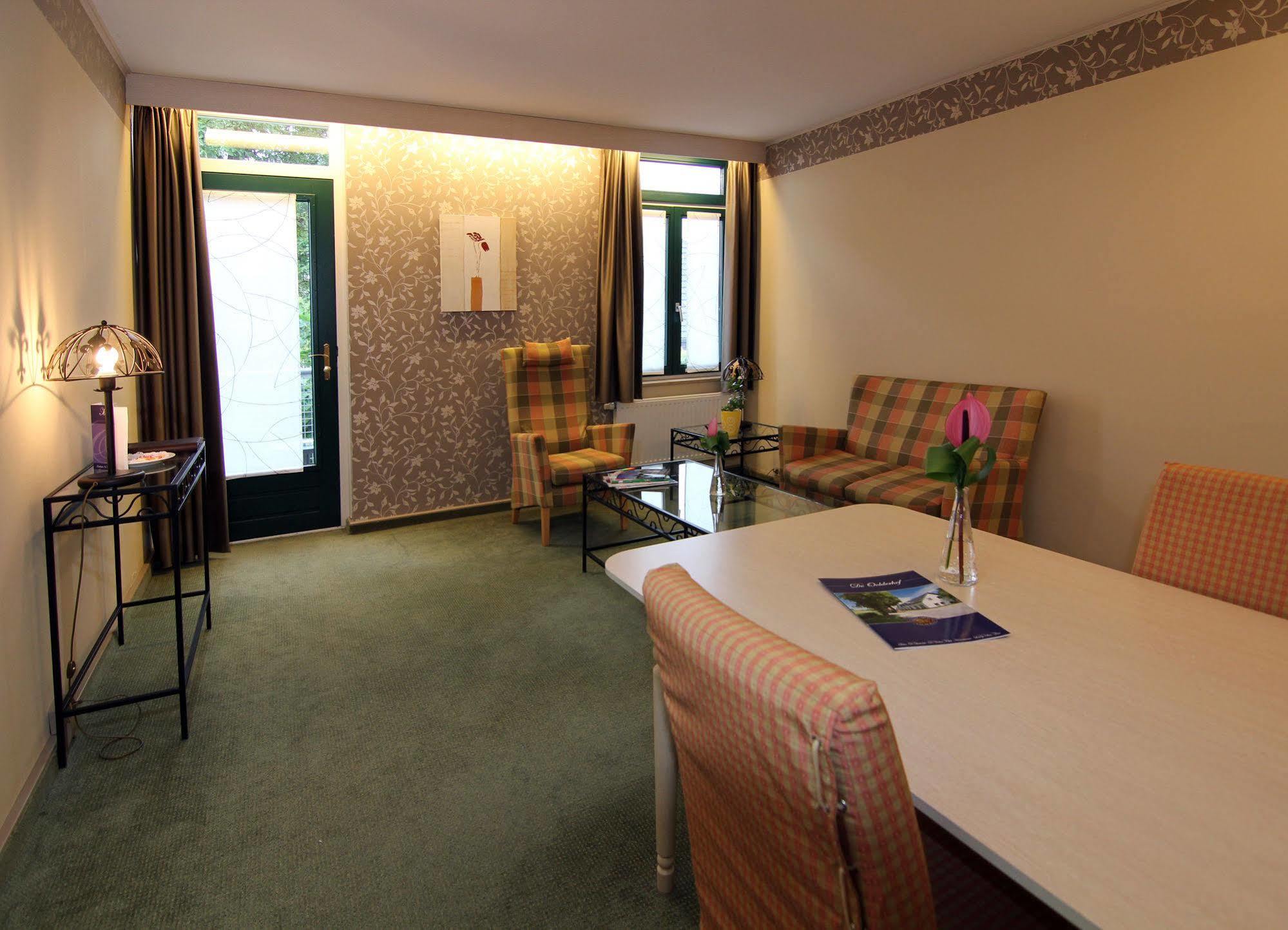 Restaurant Oolderhof Bv Hotel Рурмонд Екстериор снимка