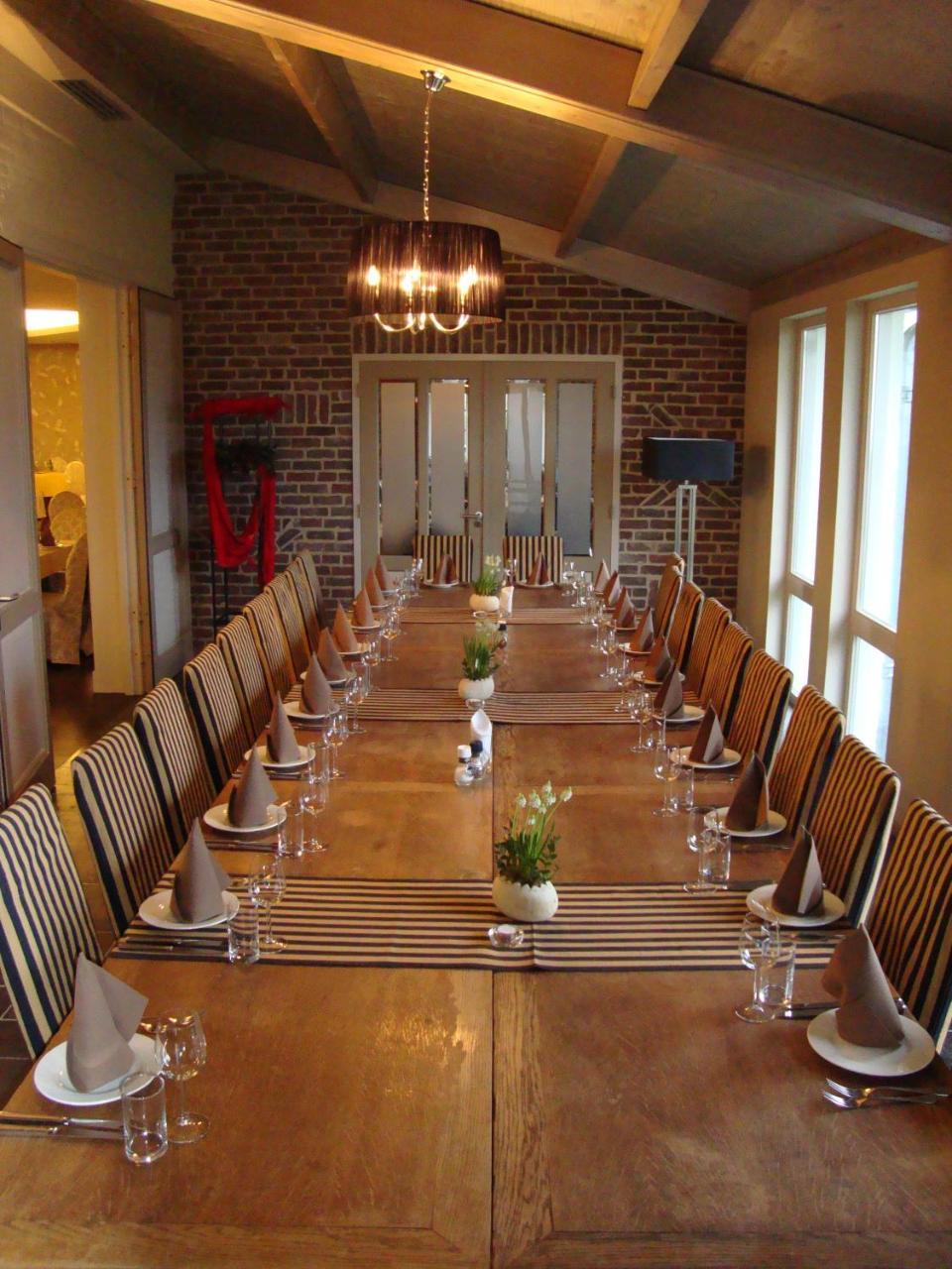 Restaurant Oolderhof Bv Hotel Рурмонд Екстериор снимка